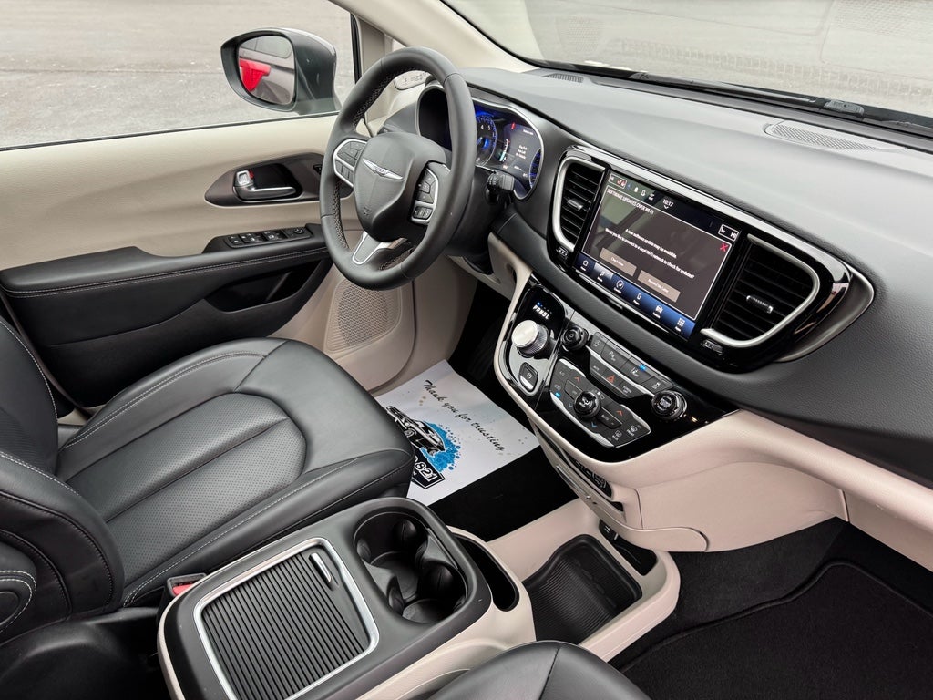 2023 Chrysler Pacifica Touring L FWD