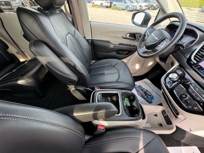 2023 Chrysler Pacifica Touring L FWD