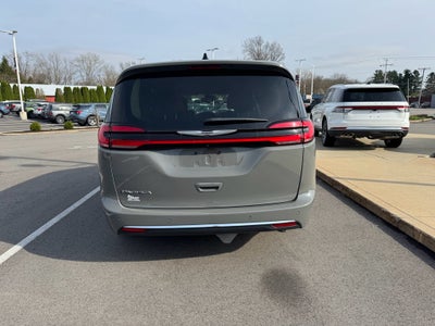 2023 Chrysler Pacifica Touring L FWD