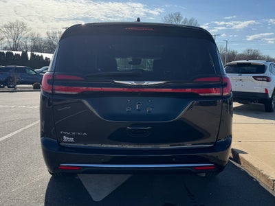 2023 Chrysler Pacifica Touring L FWD