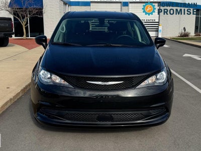 2022 Chrysler Voyager LX FWD