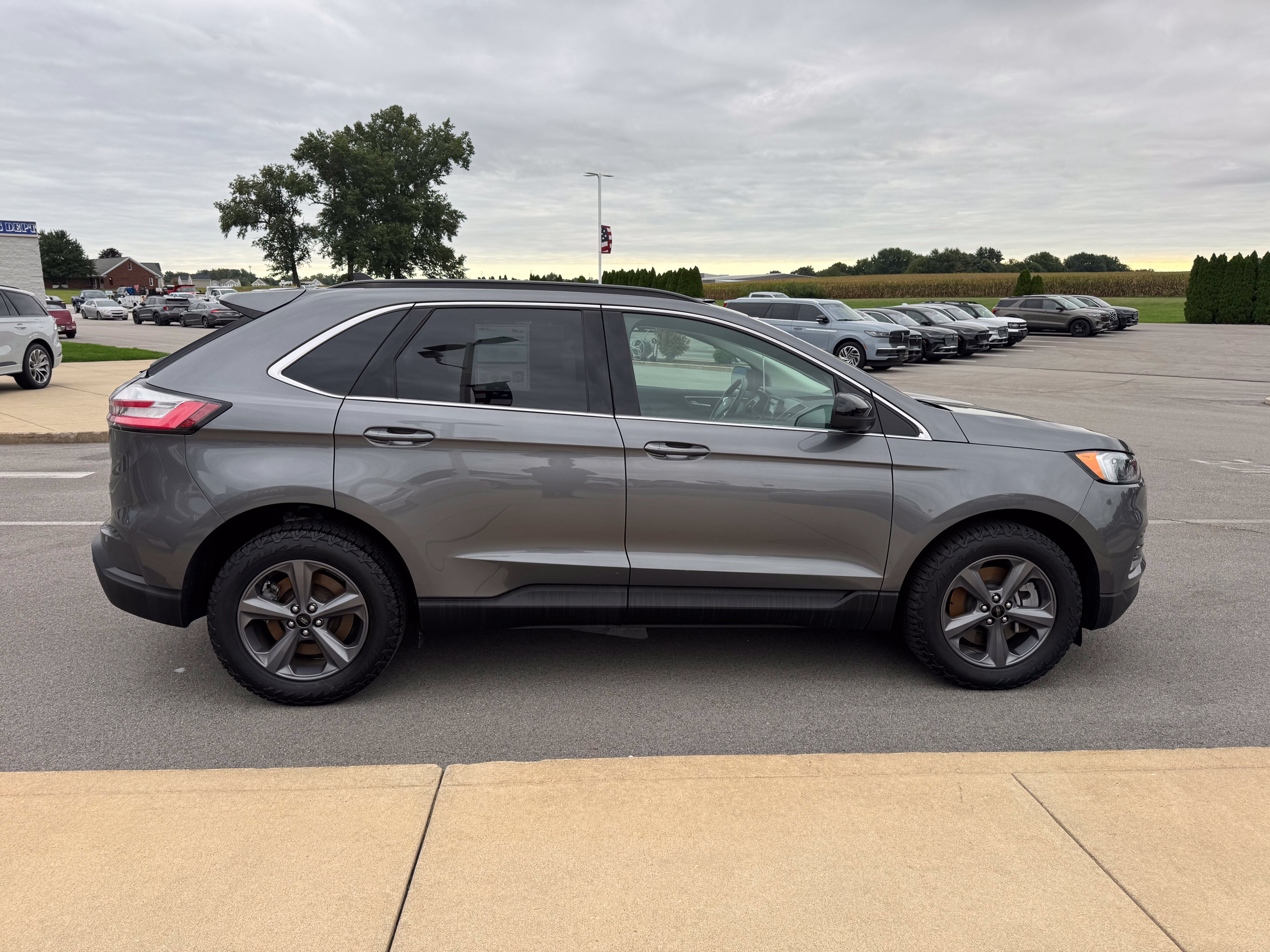2022 Ford Edge SEL