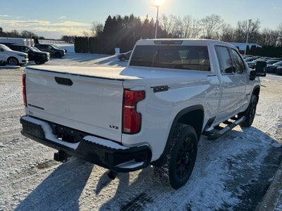 2025 Chevrolet Silverado LTZ Crew Cab 4WD