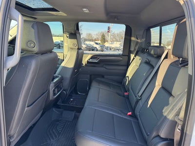 2025 Chevrolet Silverado LTZ Crew Cab 4WD