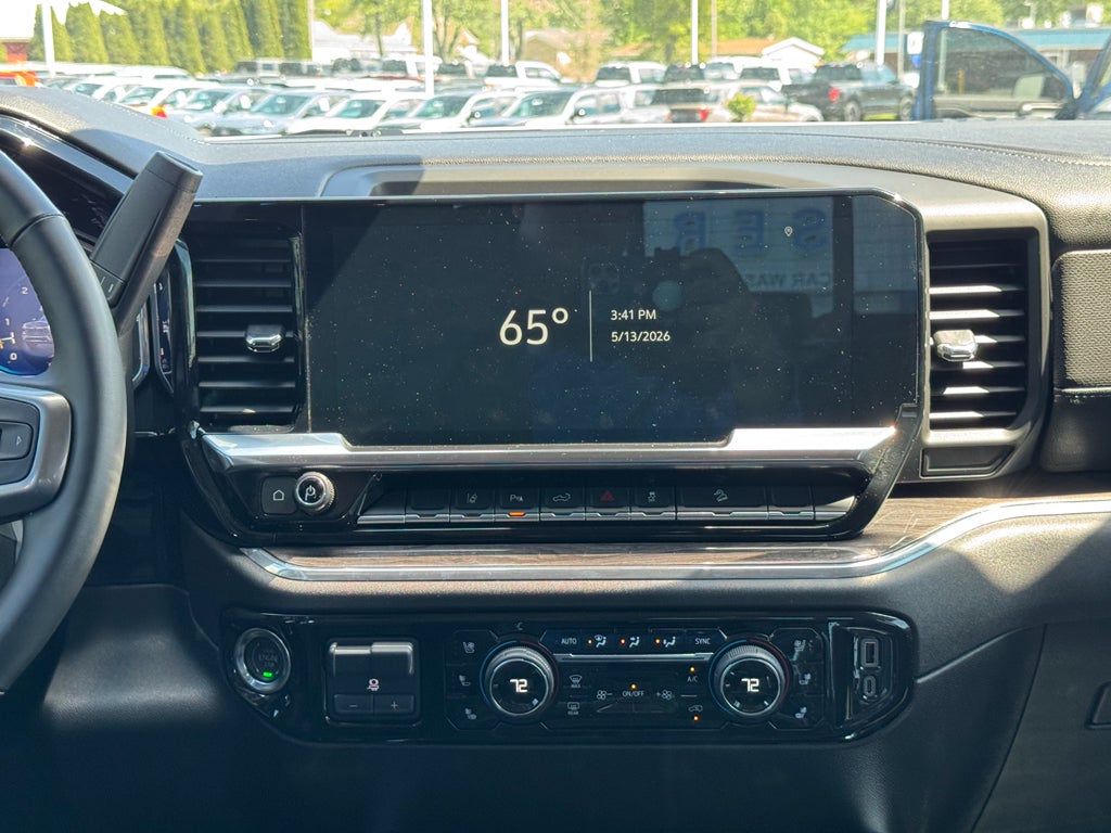 2025 Chevrolet Silverado LTZ Crew Cab 4WD