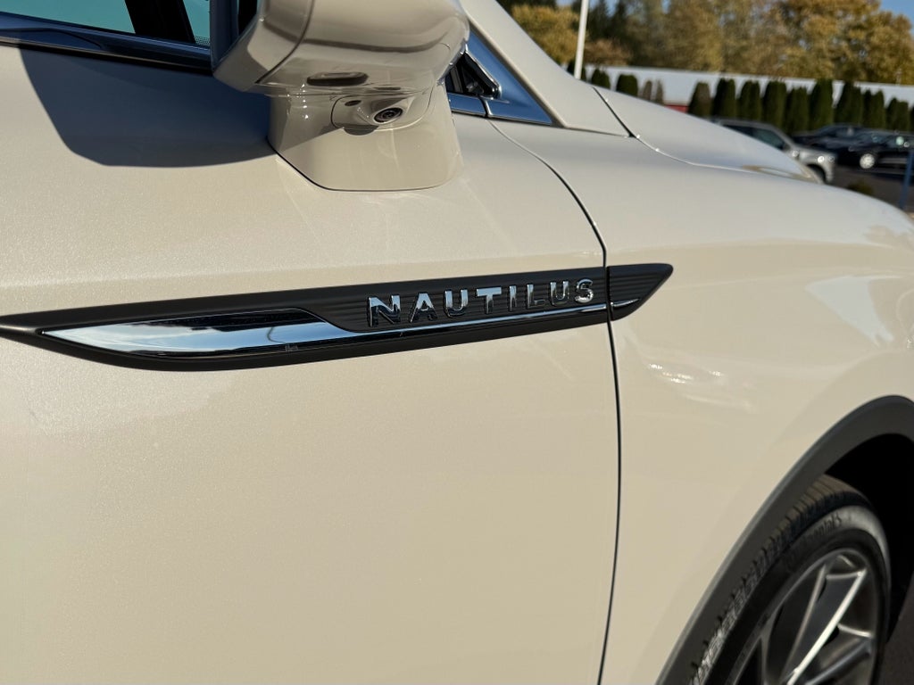 2023 Lincoln Nautilus Reserve AWD