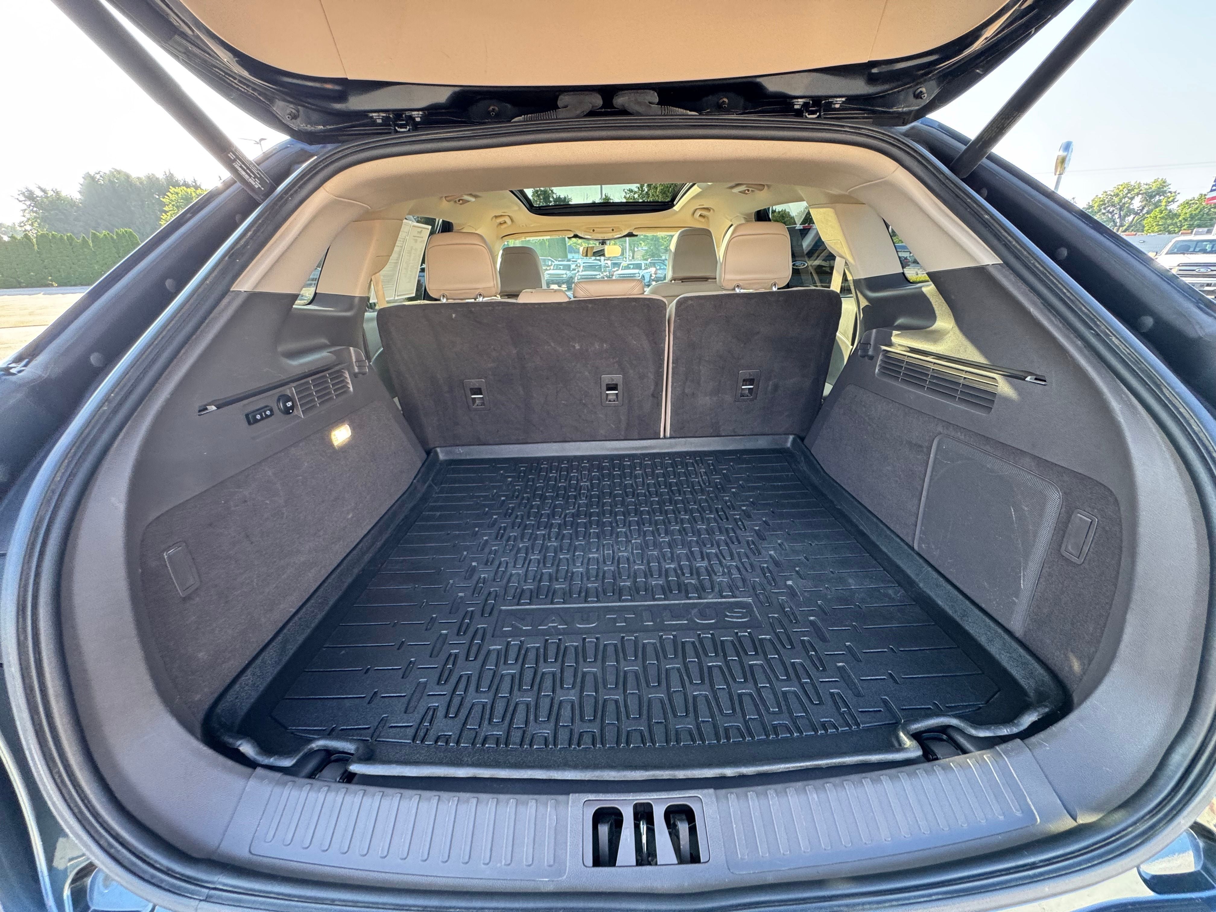 2022 Lincoln Nautilus Reserve