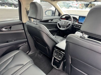 2022 Lincoln Nautilus Reserve AWD