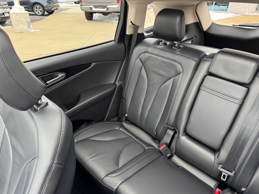 2022 Lincoln Nautilus Reserve AWD