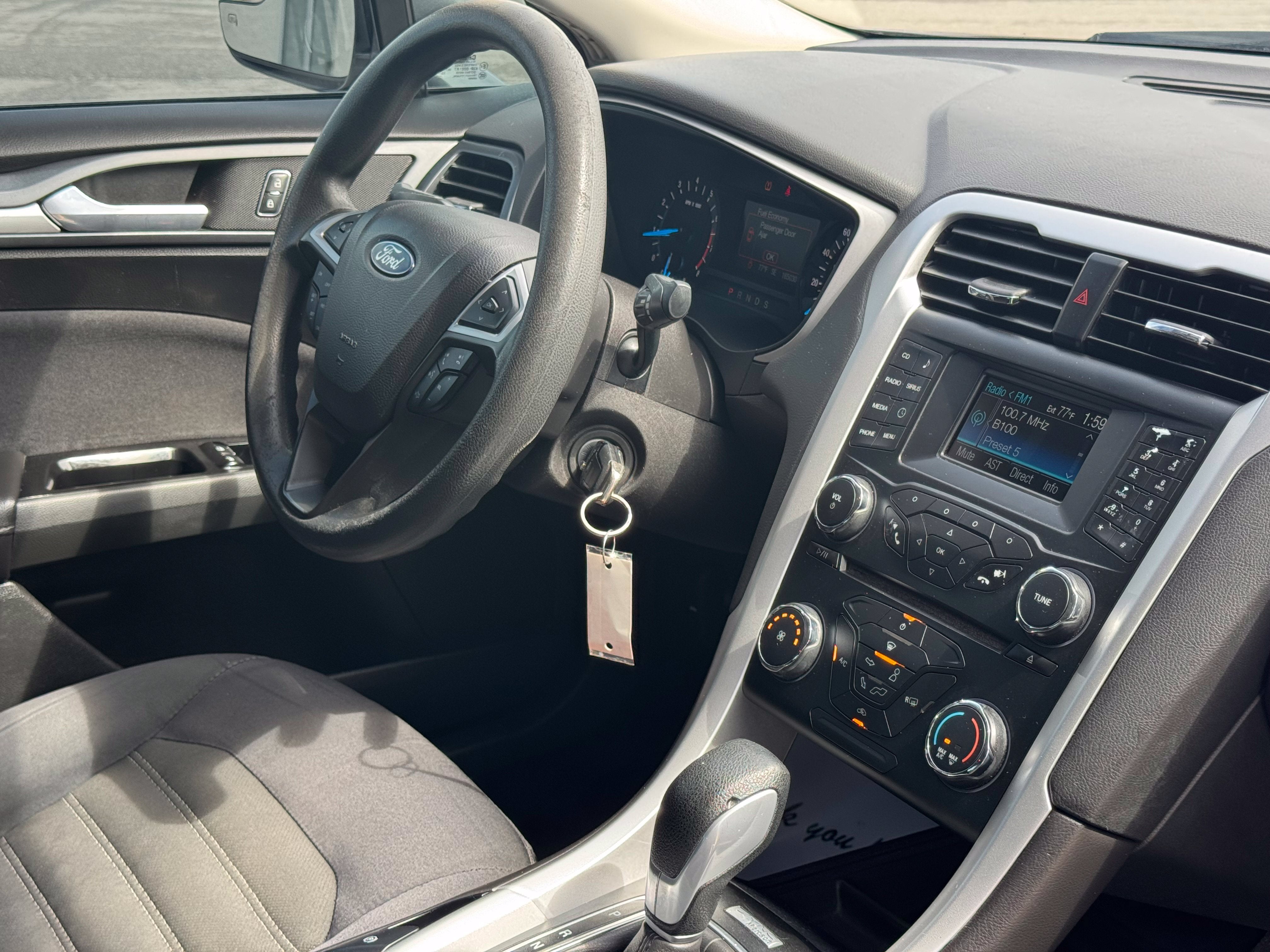 2014 Ford Fusion SE