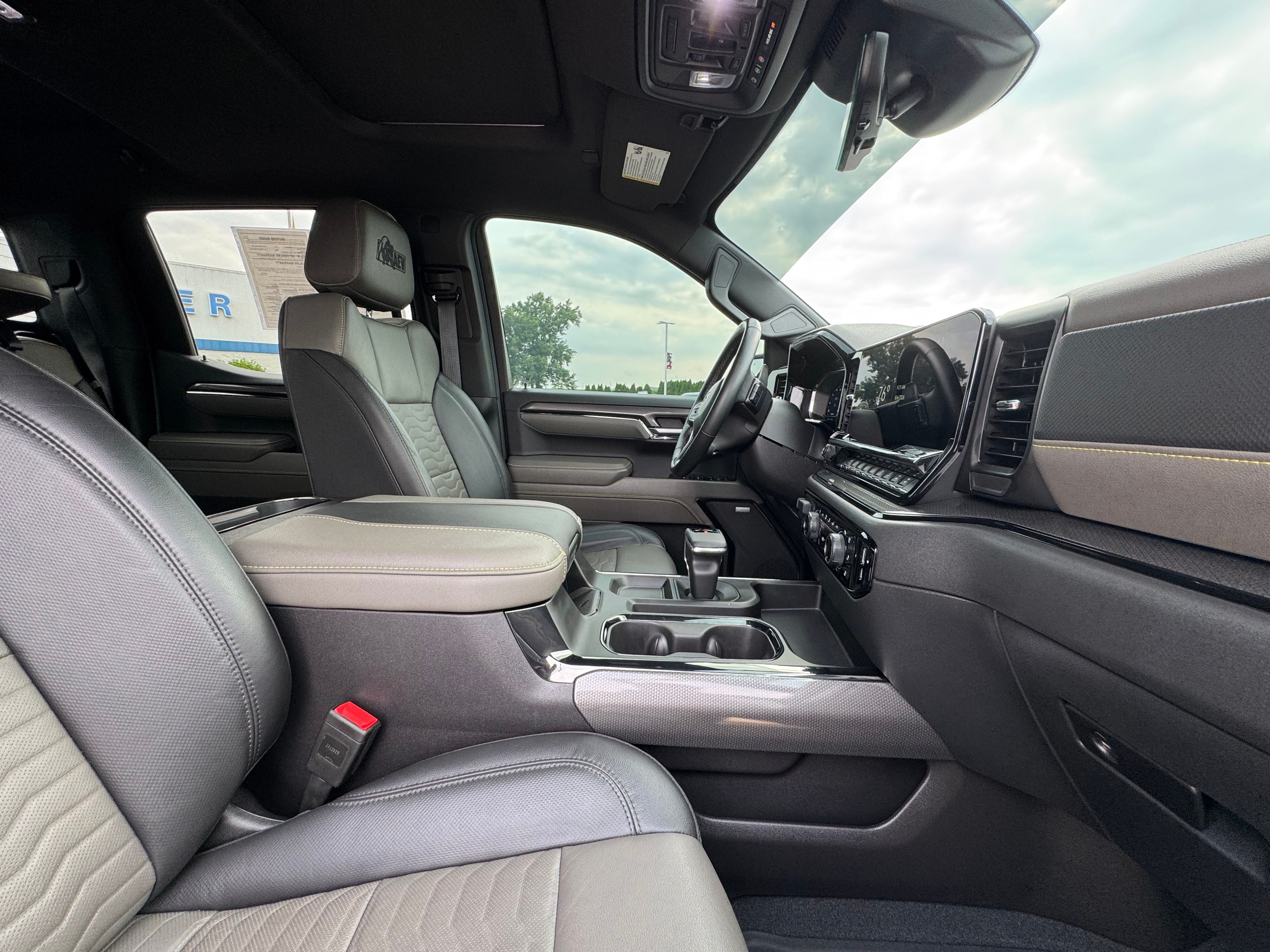 2024 Chevrolet Silverado 1500 ZR2