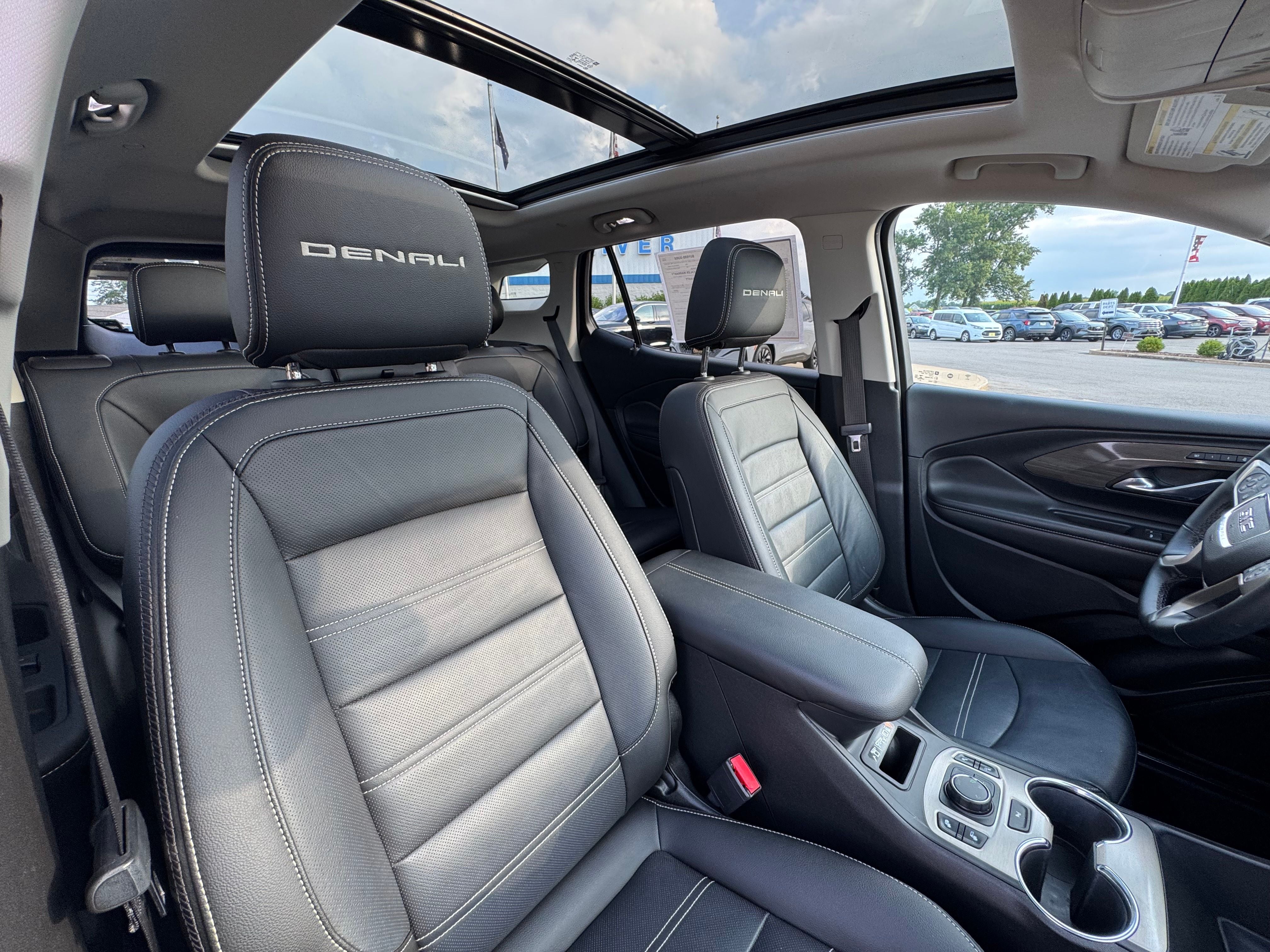 2023 GMC Terrain Denali