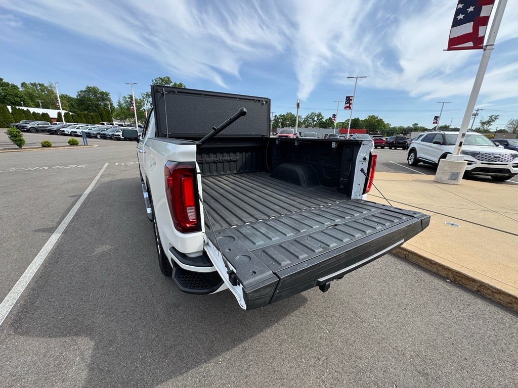 2022 GMC Sierra Denali 4WD