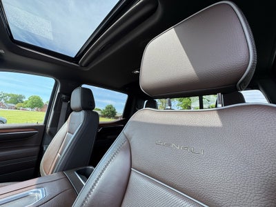 2022 GMC Sierra Denali 4WD
