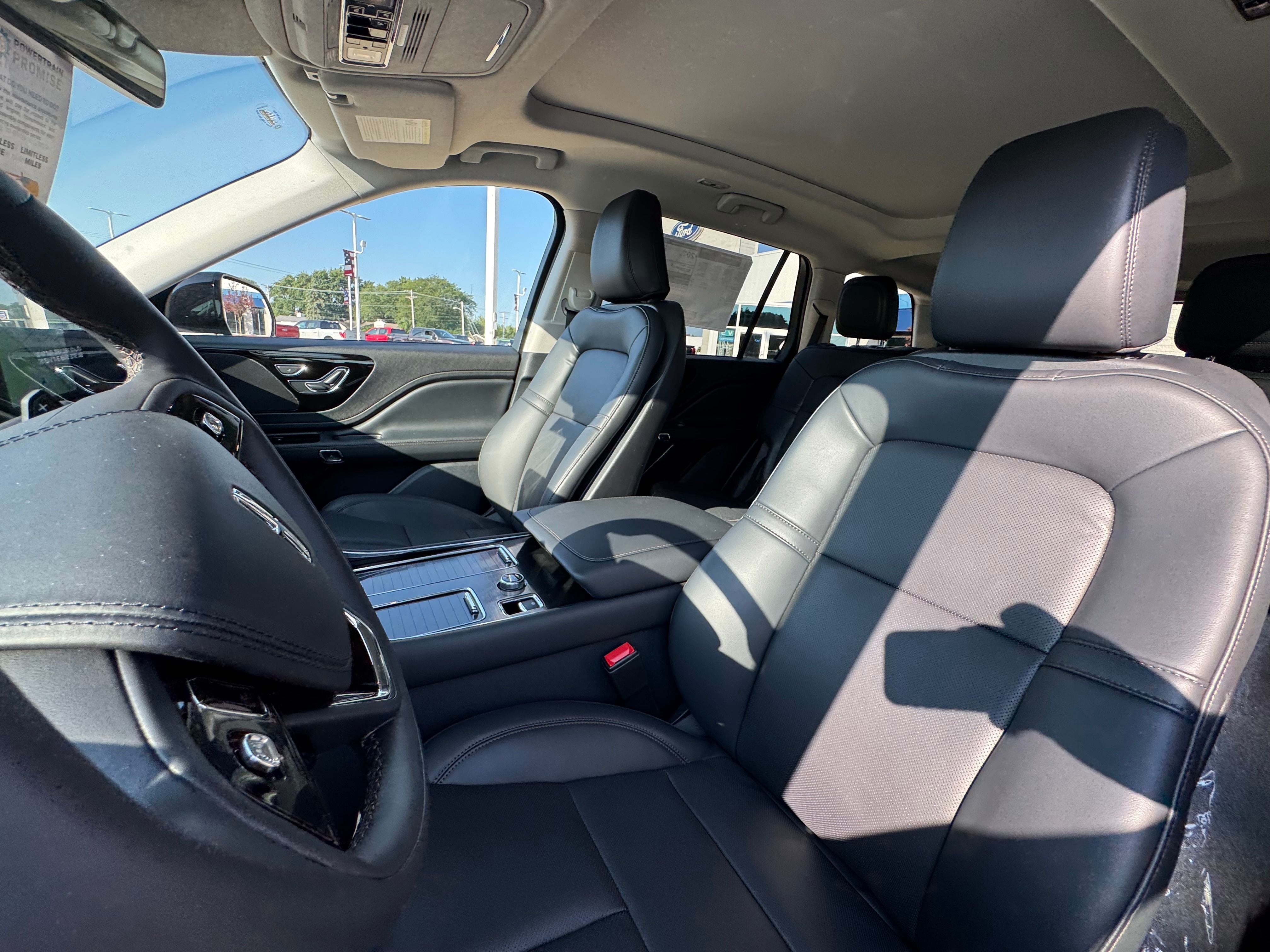 2027 Lincoln Aviator Premiere