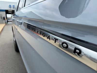 2025 Lincoln Navigator L Reserve