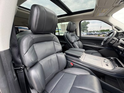 2025 Lincoln Navigator L Reserve