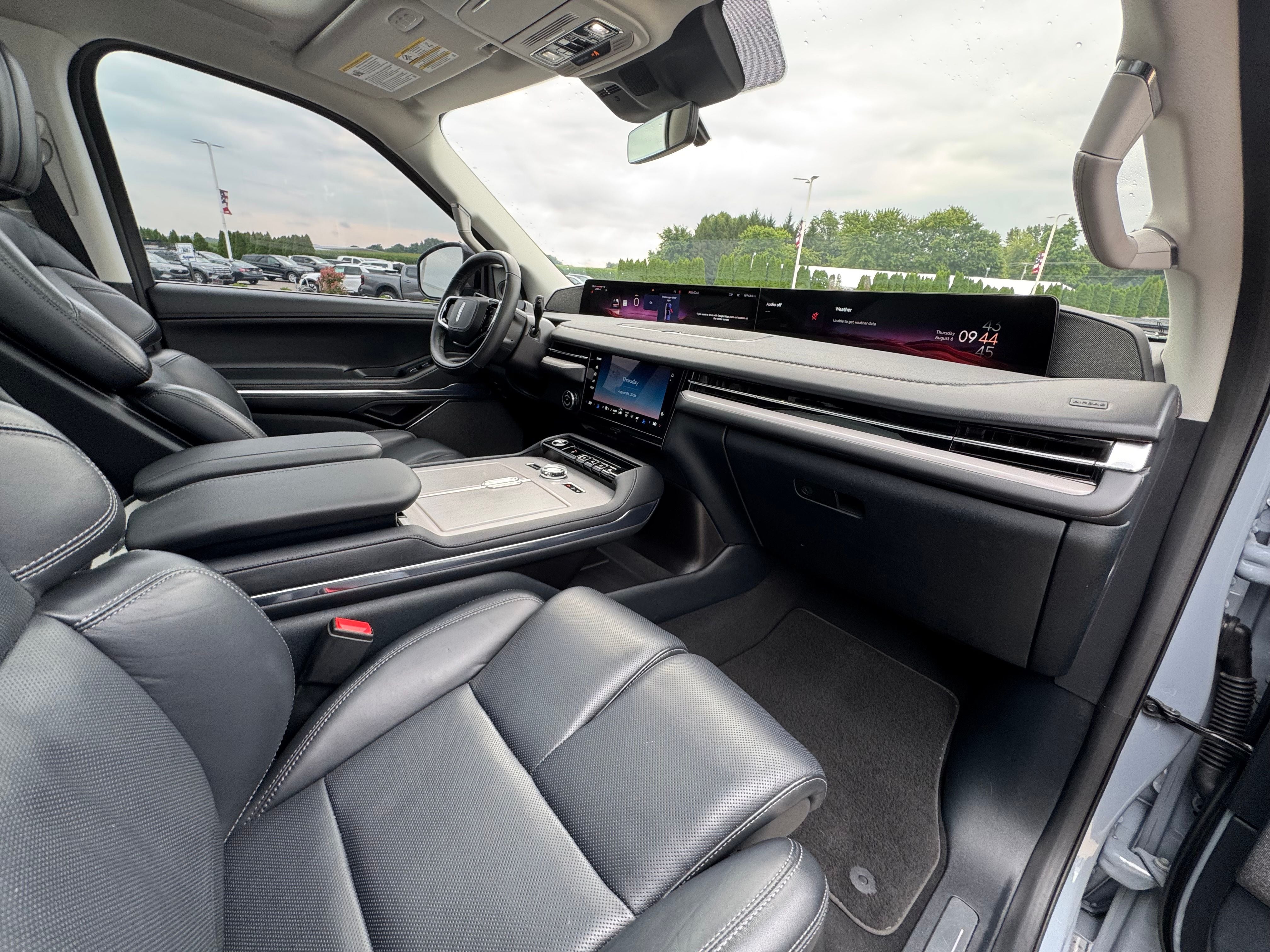 2025 Lincoln Navigator L Reserve