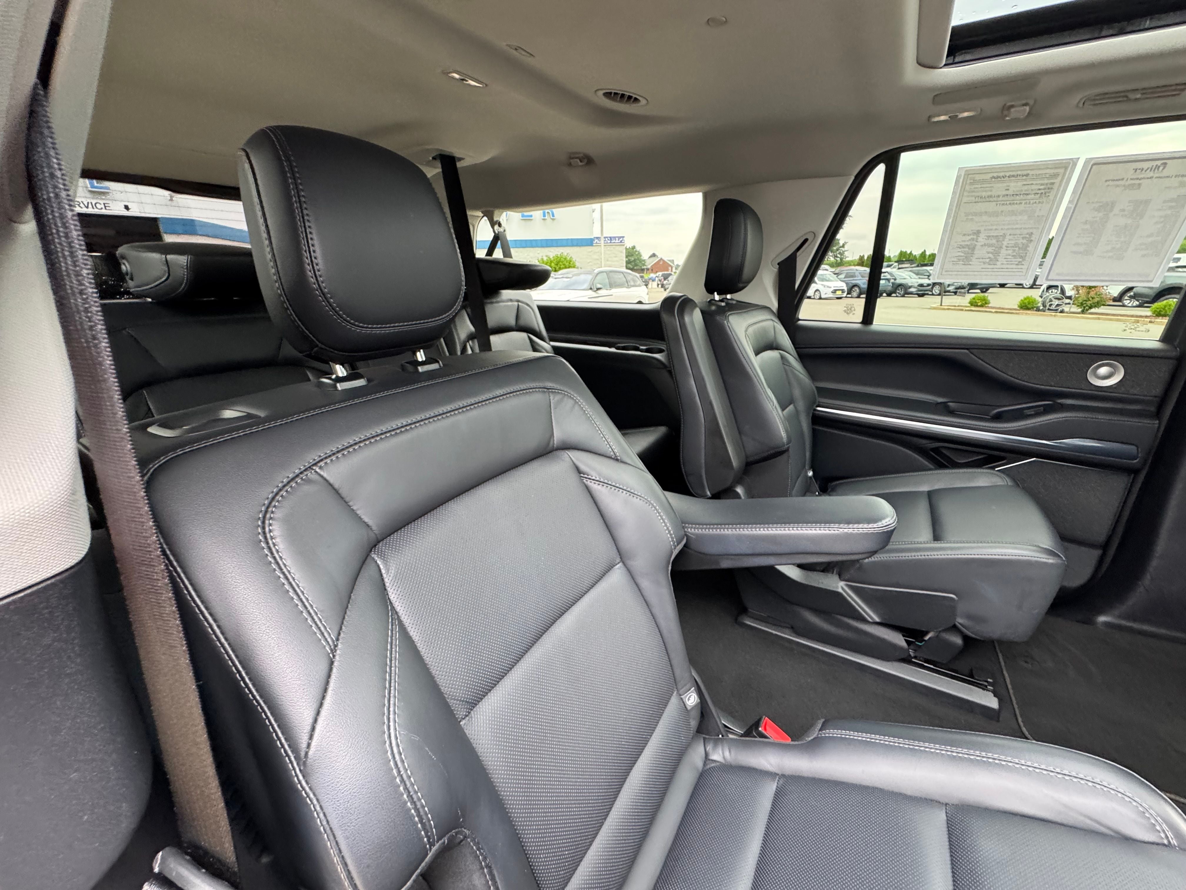 2025 Lincoln Navigator L Reserve