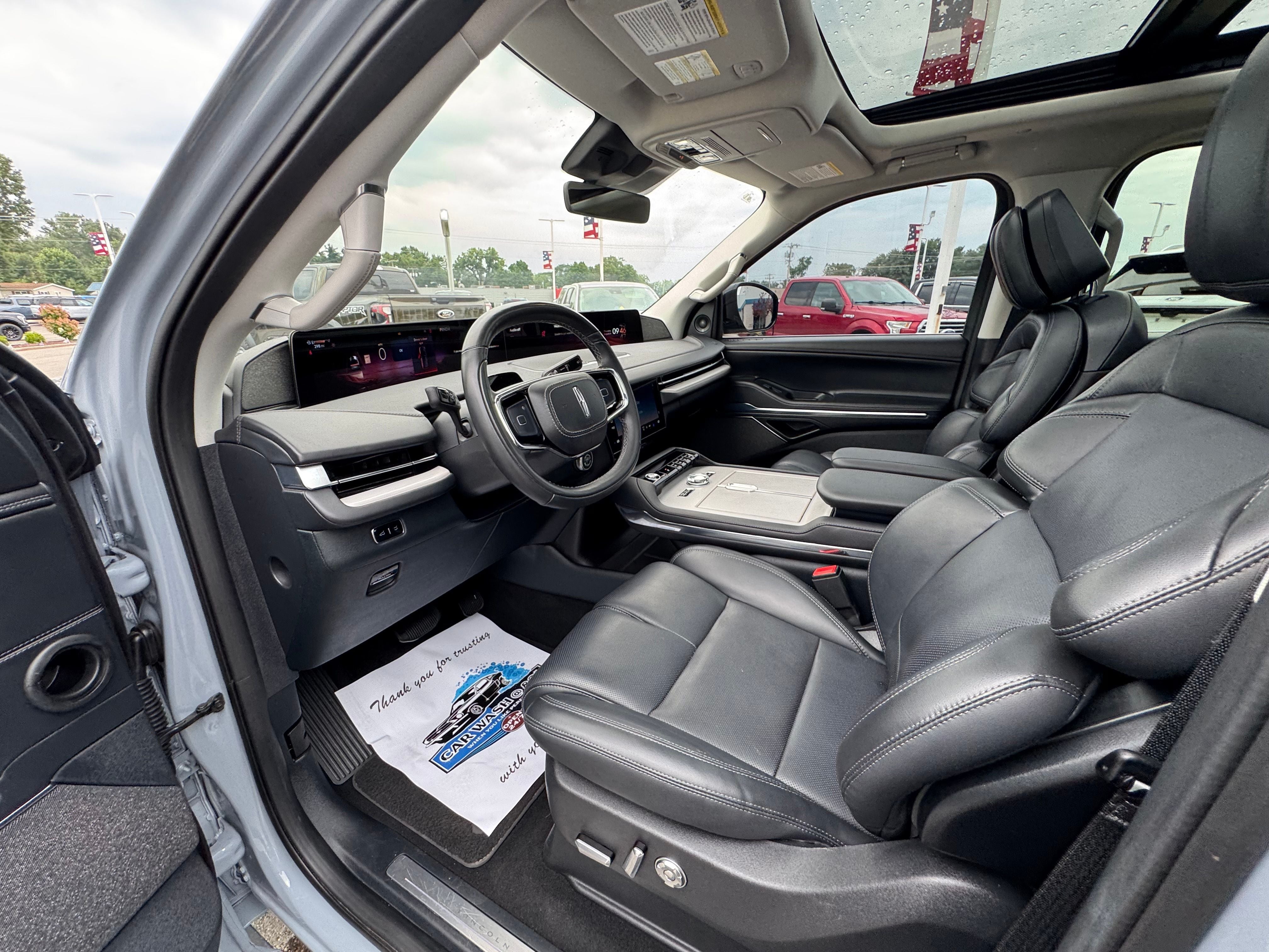 2025 Lincoln Navigator L Reserve