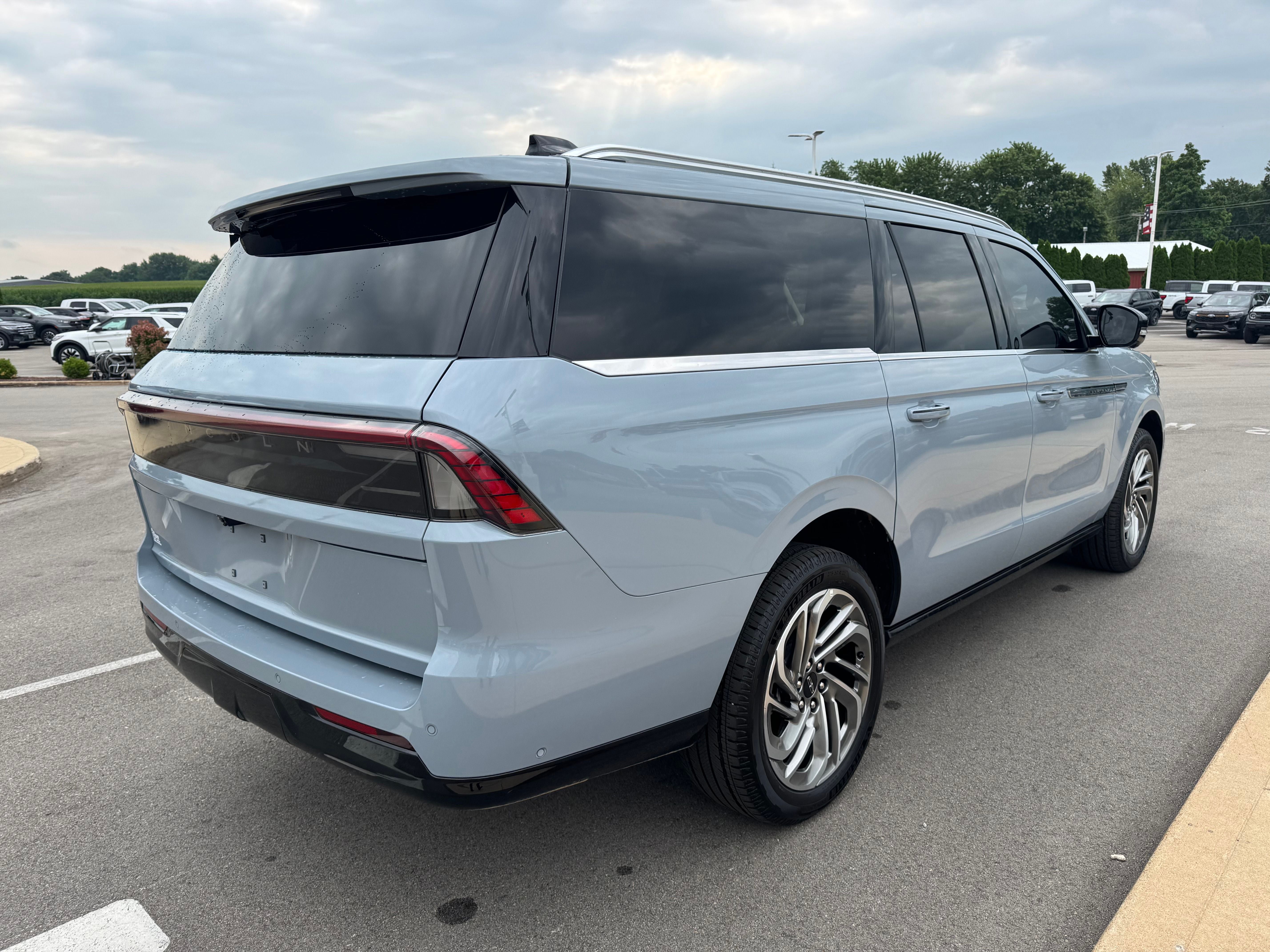 2025 Lincoln Navigator L Reserve
