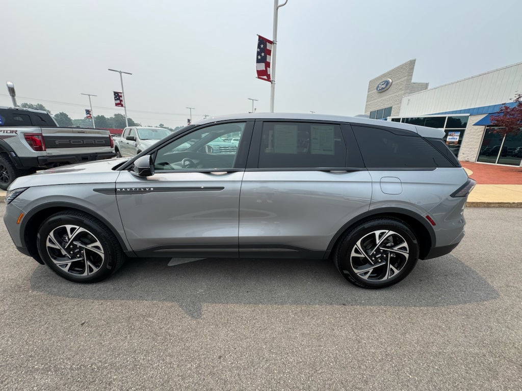 2025 Lincoln Nautilus Premiere AWD