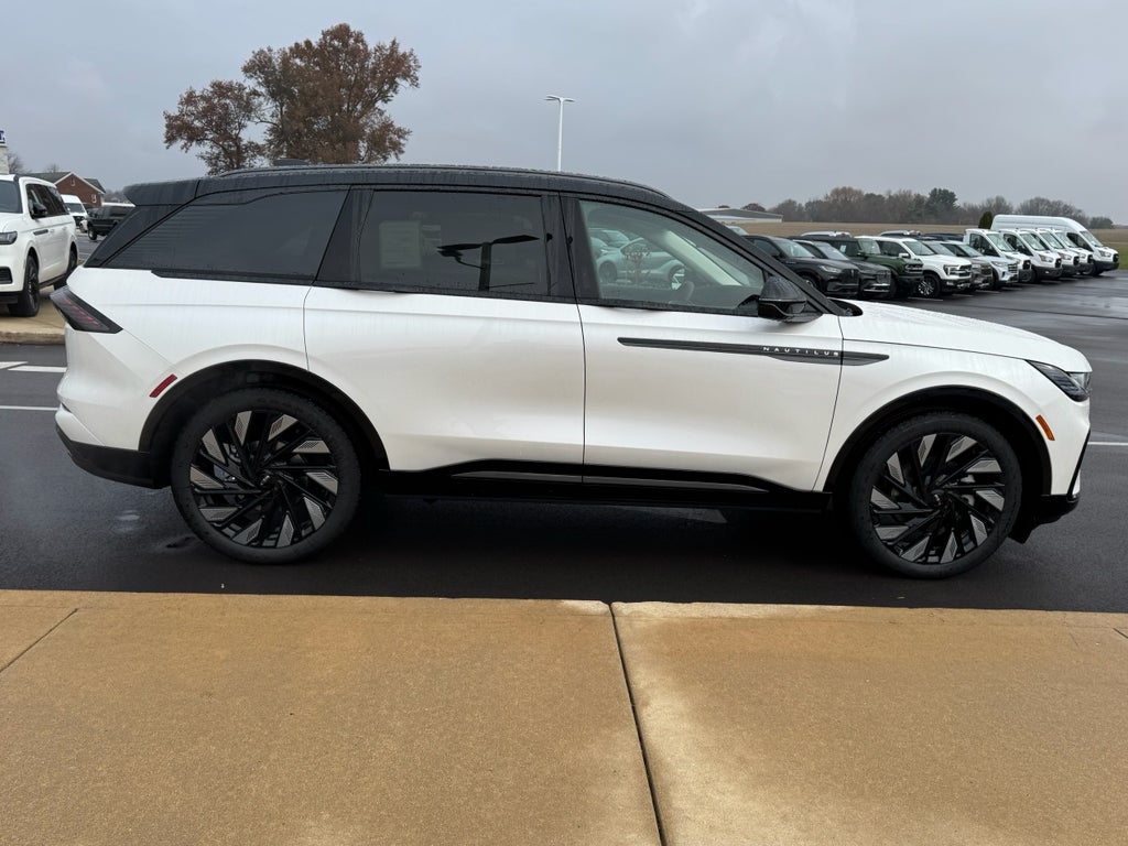 2026 Lincoln Nautilus Reserve AWD