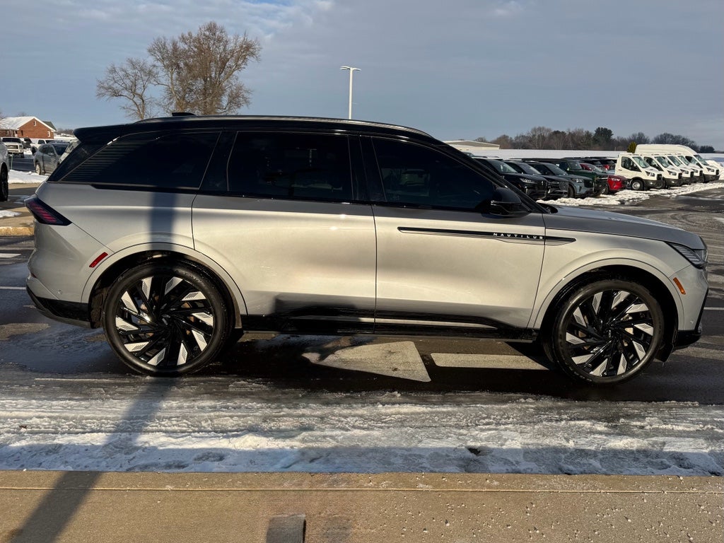 2024 Lincoln Nautilus Reserve AWD