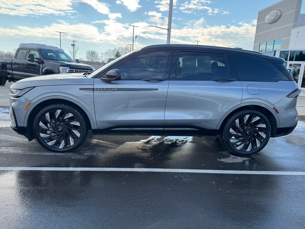 2024 Lincoln Nautilus Reserve AWD