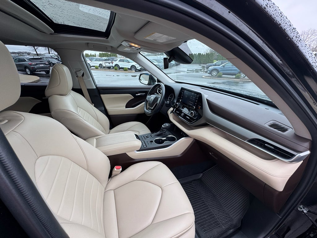2022 Toyota Highlander XLE AWD