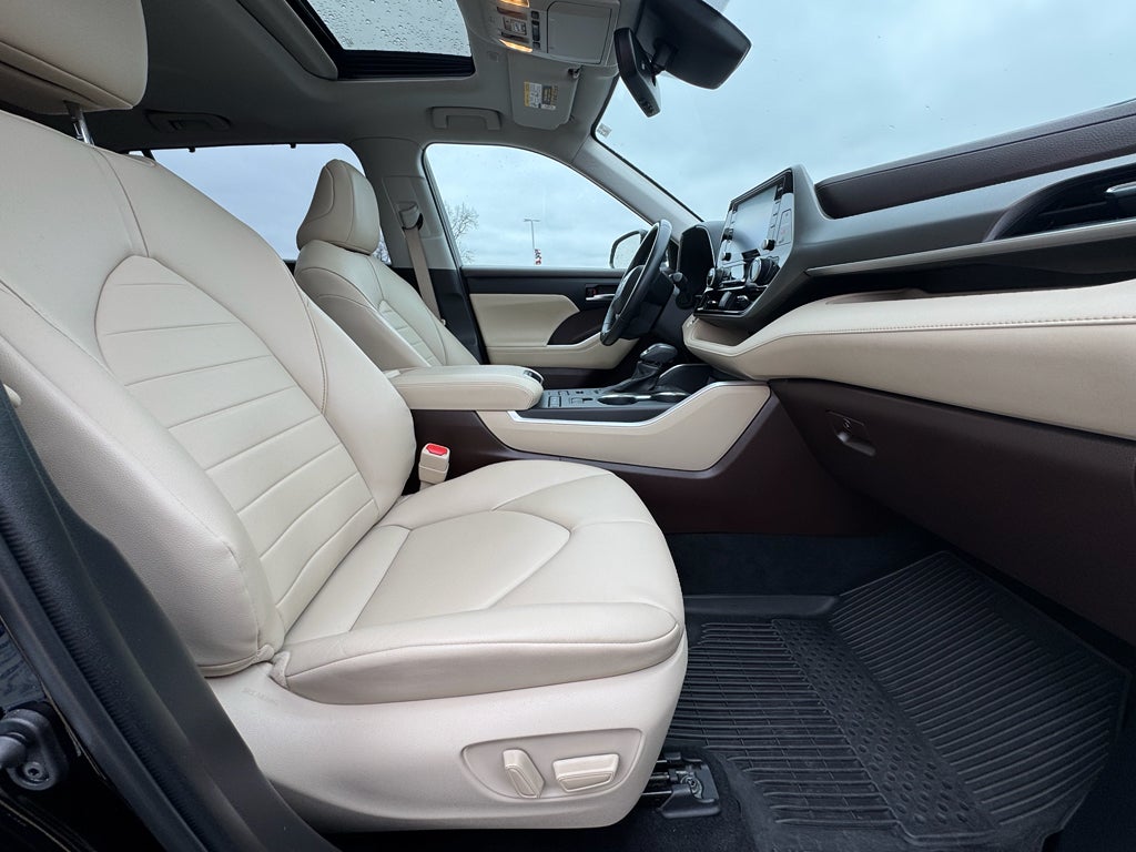 2022 Toyota Highlander XLE AWD