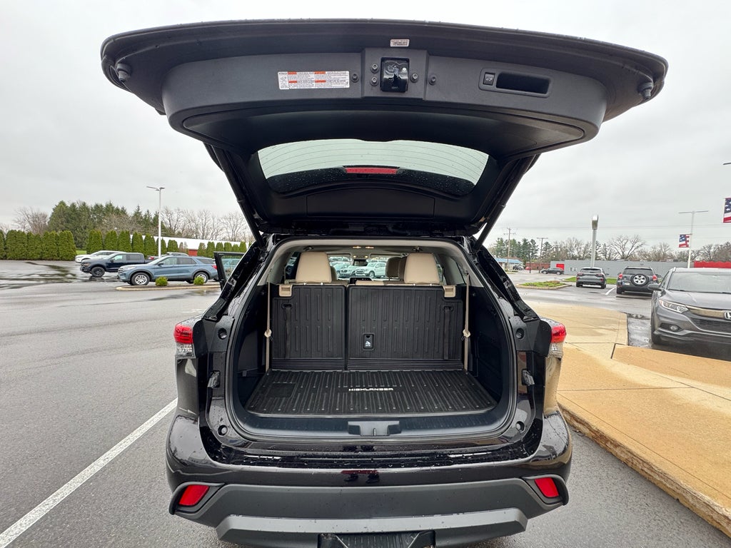 2022 Toyota Highlander XLE AWD
