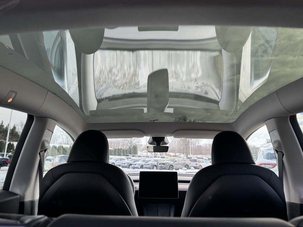 2025 Tesla Model Y Long Range AWD