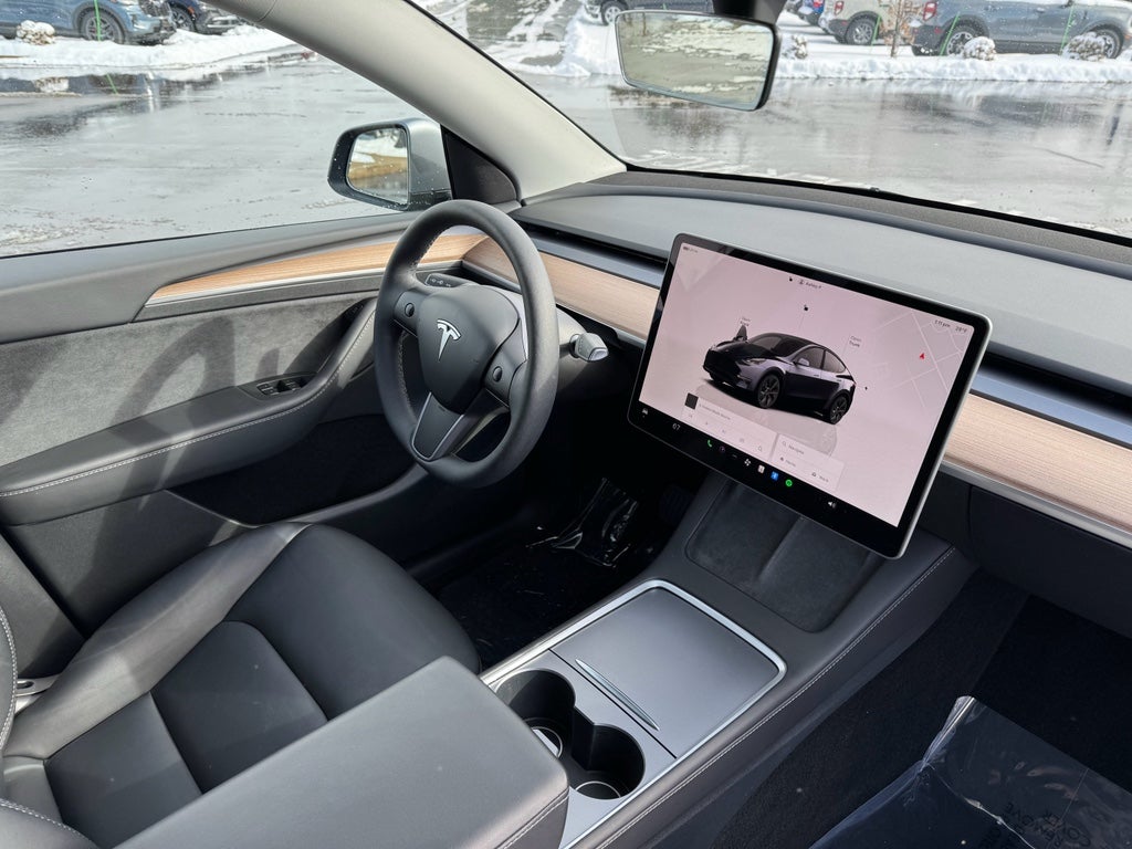2025 Tesla Model Y Long Range AWD