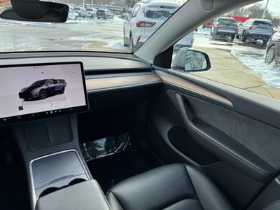 2025 Tesla Model Y Long Range AWD