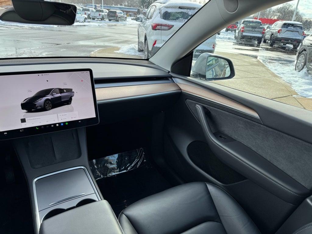 2025 Tesla Model Y Long Range AWD