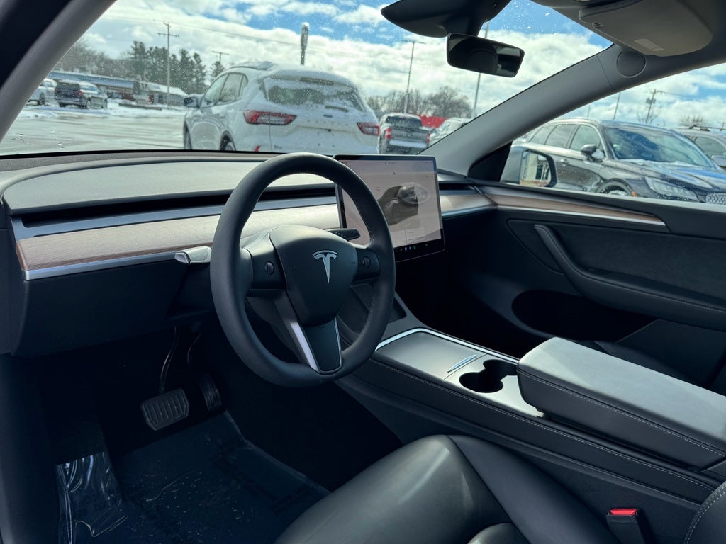 2025 Tesla Model Y Long Range AWD