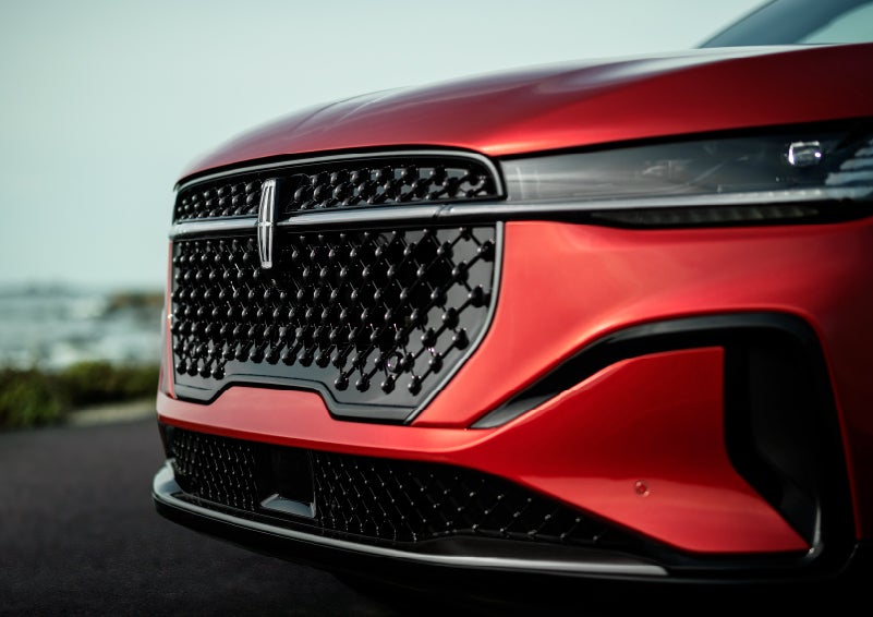 The sleek grille of a 2025 Lincoln Nautilus® SUV with the available Jet Appearance Package makes a bold statement. | Oliver Lincoln in Plymouth IN