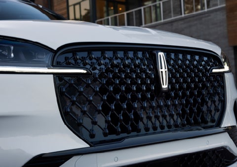The front grille of a 2026 Lincoln Aviator® SUV is shown. | Oliver Lincoln in Plymouth IN