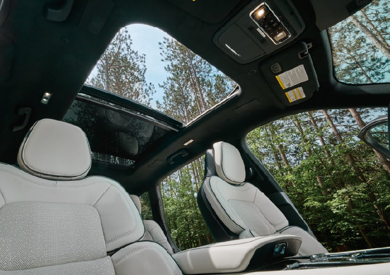 The front seats of a 2027 Lincoln Aviator® Black Label™ SUV | Oliver Lincoln in Plymouth IN